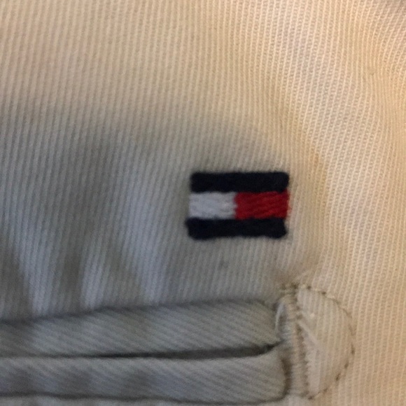 Men’s Tommy Hilfiger khaki classic fit shorts - Picture 6 of 7